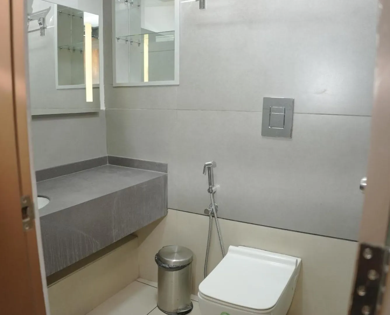 Hotel Palmyra Grand Inn - Kochi India