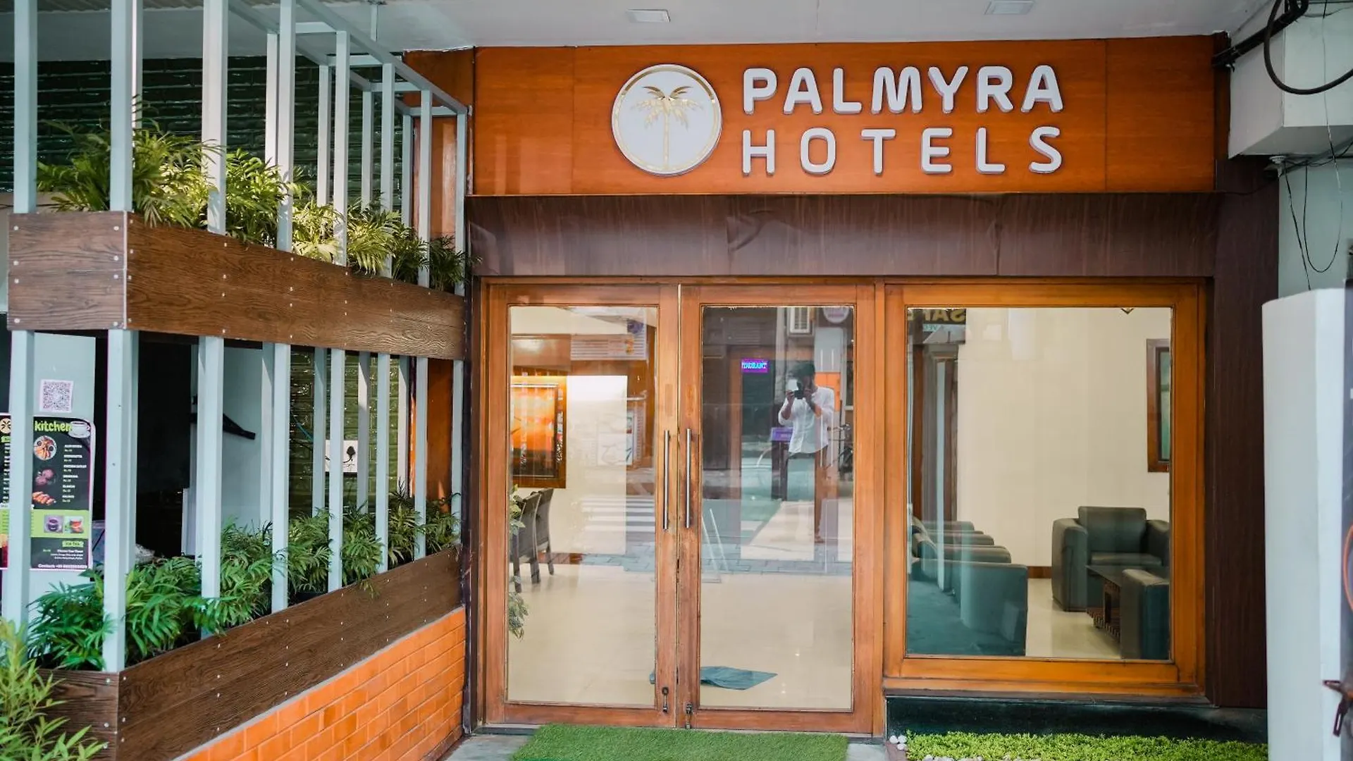 Hotel Palmyra Grand Inn - Kochi